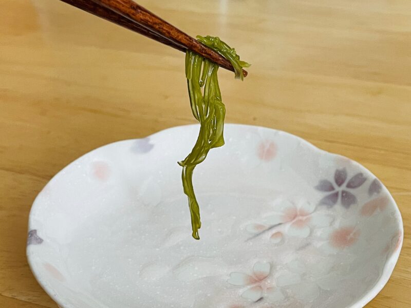 井上海産物店の「三陸産 乾燥 刻みめかぶ」を実食